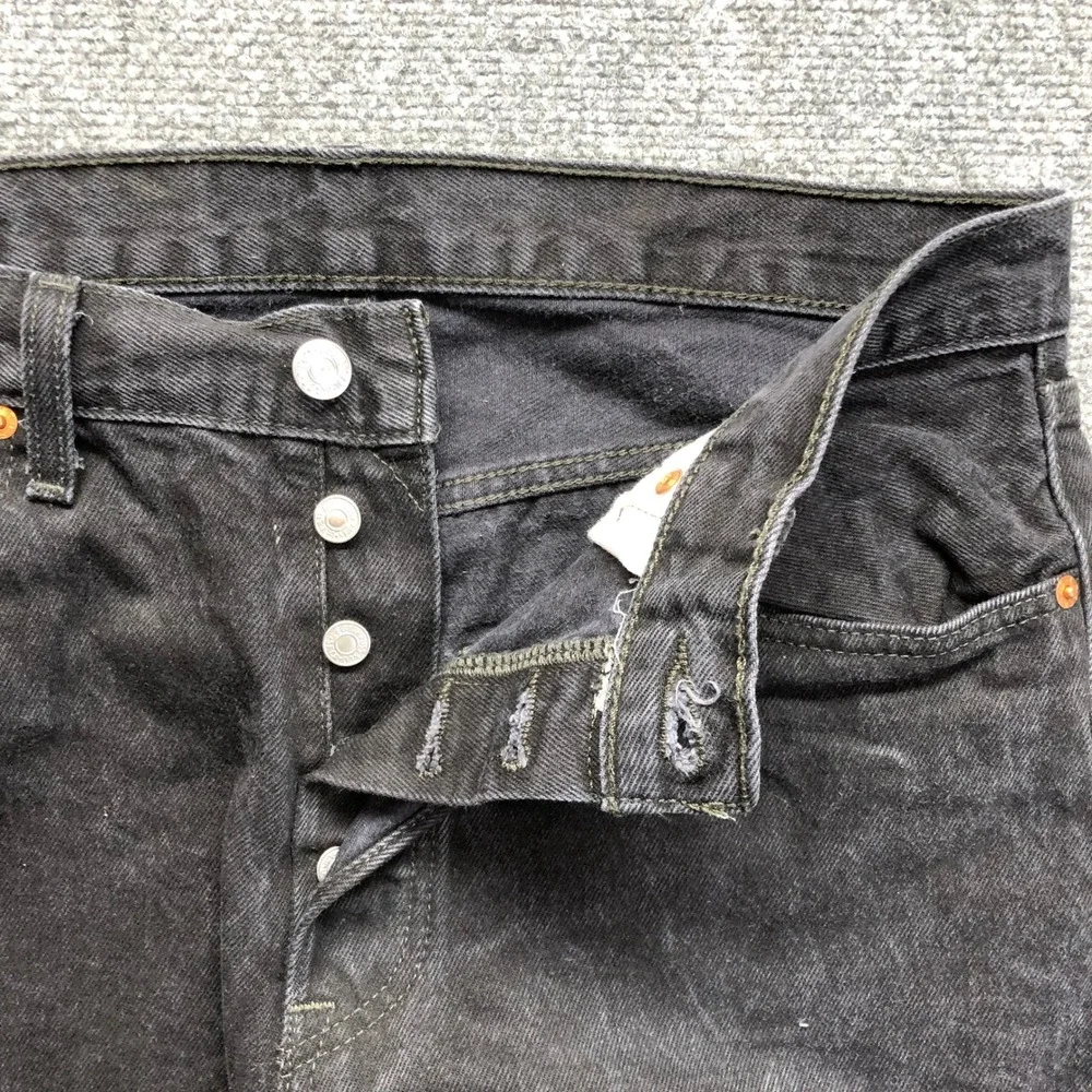 Levis 501 Original Fit Jeans Mens 33x34 Black Straight Leg Button Fly Denim